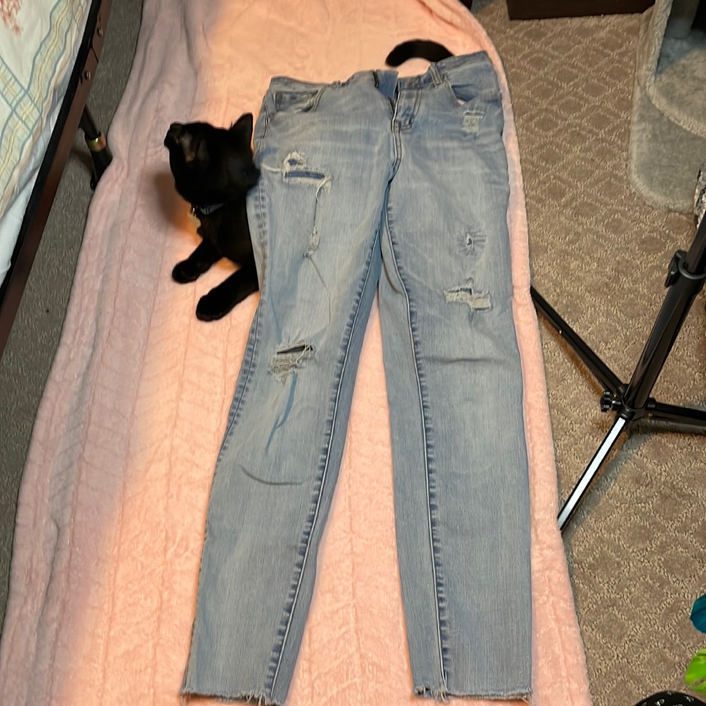 Aeropostale Super High Rise Ripped Skinny Jeans Size 6